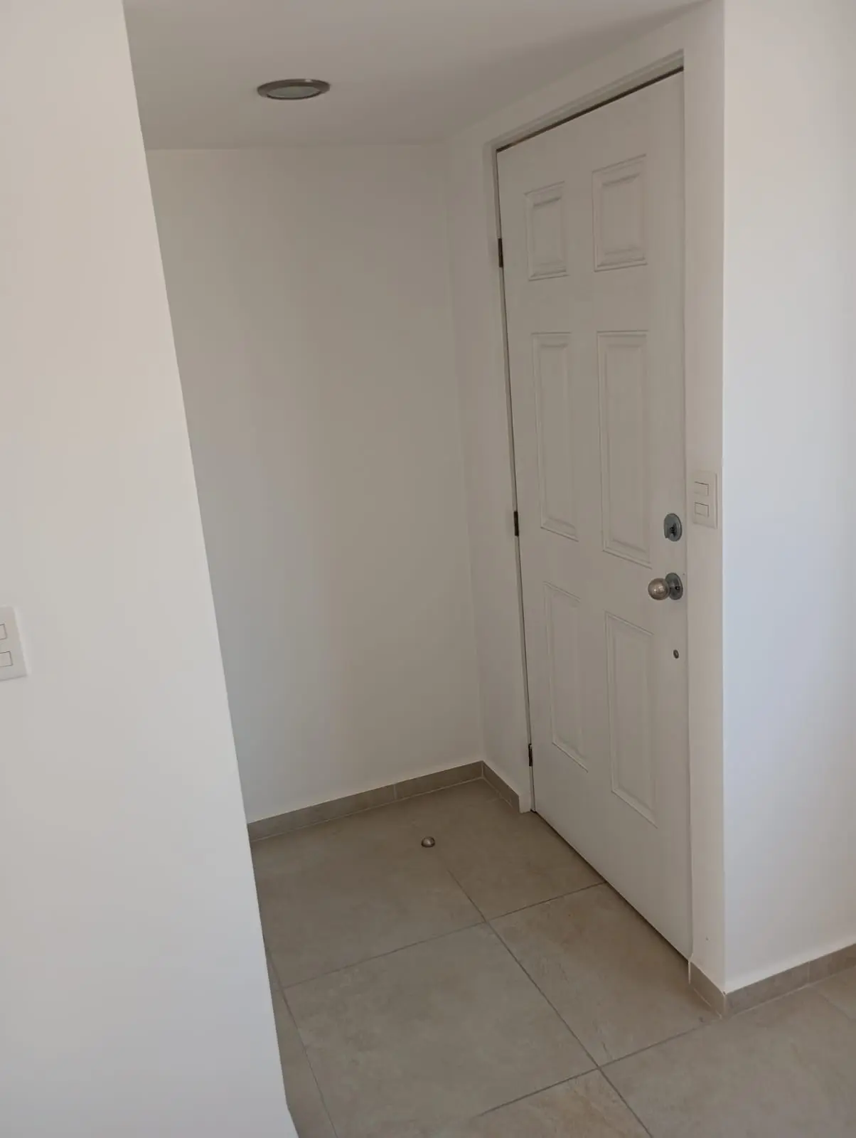 Entrada principal casa Tres Cantos