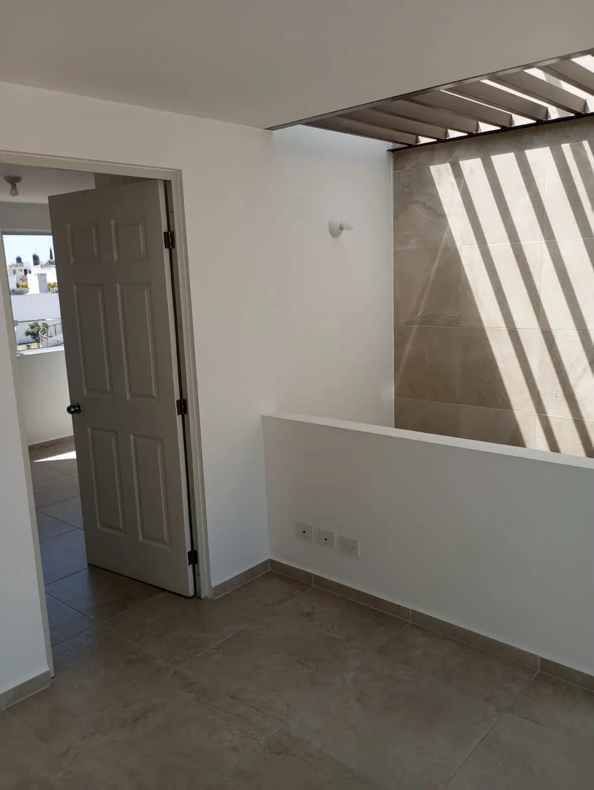 Fachada casa sin amueblar Tres Cantos Cuautlancingo